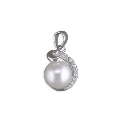 Fresh water pearl with cubic...