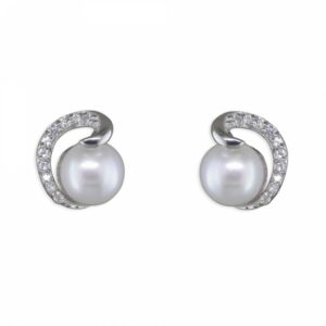 Fresh water pearl with cubic zir...