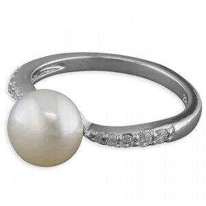 Freshwater pearl with cubic zirc...