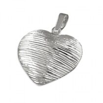 Diamond-cut striped heart