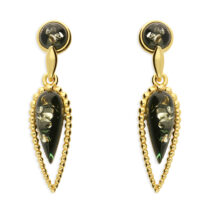 Green amber in a yellow gold-plated, beaded, arrow...